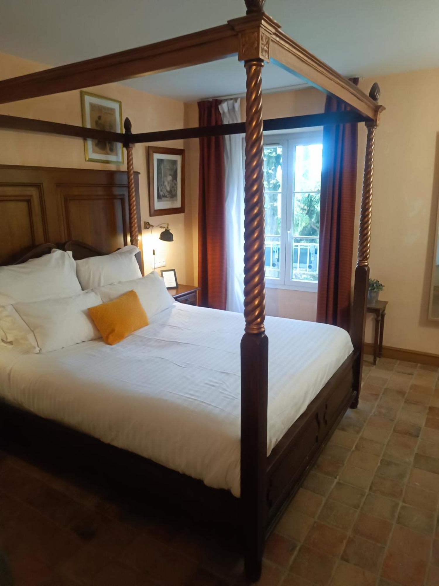 Hostellerie Les Hauts De Sainte Maure Экстерьер фото